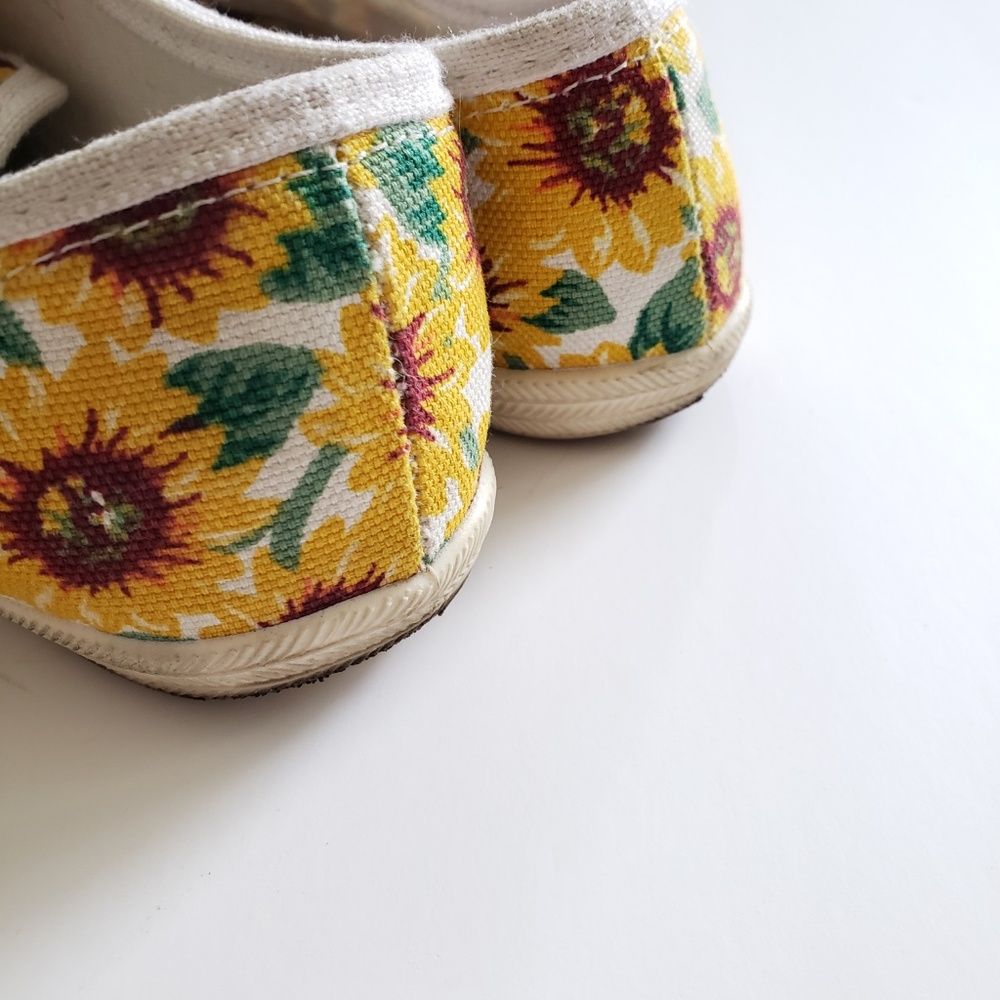 *SOLD American Apparel Sunflower Shoes 6 - Picture 7 of 7